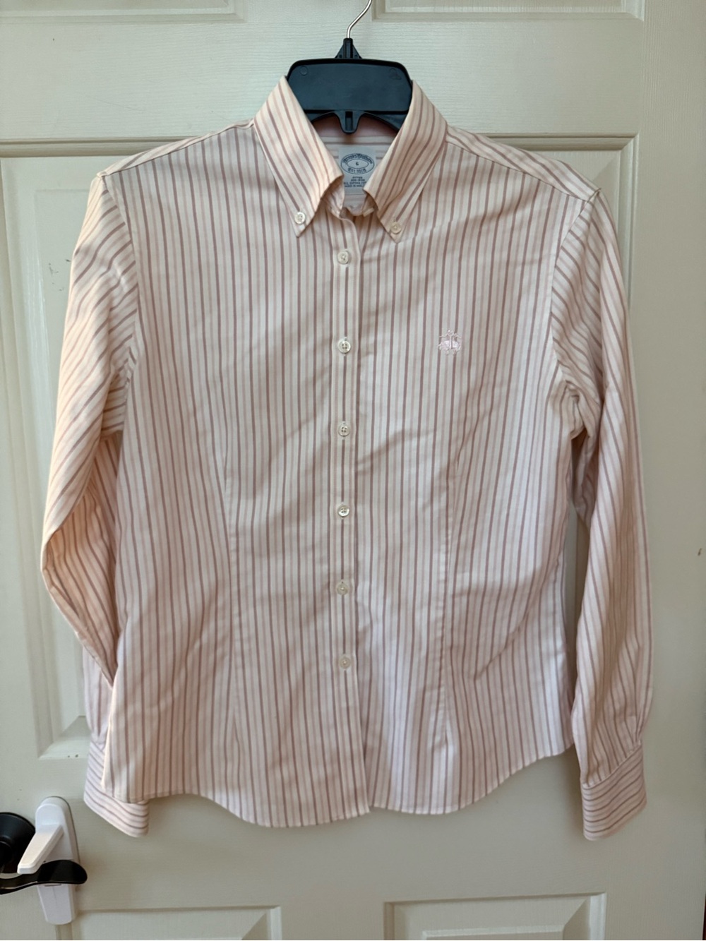 Brooks Brothers Pink & White Striped Button-Down Shirt 100 💯 supima cotton